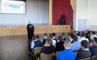 Особенный урок в Медвенской школе «Цена зависимости - жизнь»