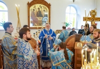 Митрополит Герман совершил Литургию в храме иконы Божией Матери «Всех скорбящих Радость»