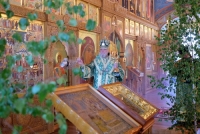 Архиерейское богослужение в день Святого Духа в Свято-Троицком женском монастыре