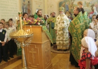 Митрополит Герман поздравил с началом нового учебного года учащих и учащихся православной гимназии 