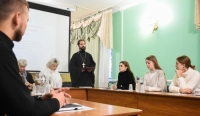 В Курской семинарии прошел круглый стол на тему «Духовные и социальные причины движения Чайлдфри»