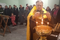 Освящена молитвенная комната в строящемся Свято-Троицком храме г. Курчатова